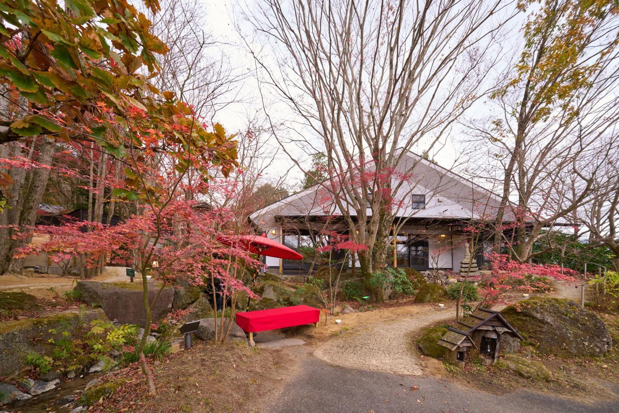 Hotel Yufuin Rakuyu Esterno foto